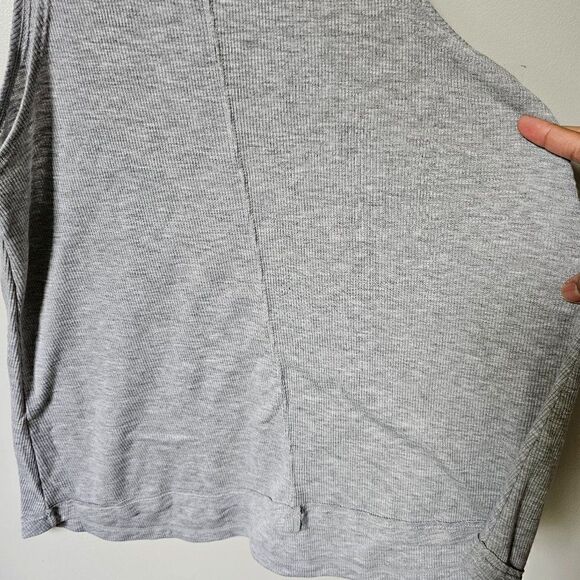 WORN ONCE INTIMATELY FREE PEOPLE LIGHT GREY HI NECK HALTER SWING TANK TOP SZ SM - Picture 3 of 12